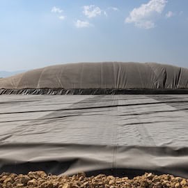 https://www.istockphoto.com/photo/hdpe-geo-membrane-anaerobic-lagoon-biogas-plant-for-animal-waste-gm2231405196-647012135